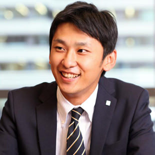 山澤篤 パーソナル営業部門（04年入社）
